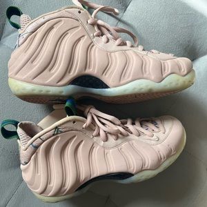 Nike Air High Top Light Pink with Paint Splatter Size 8